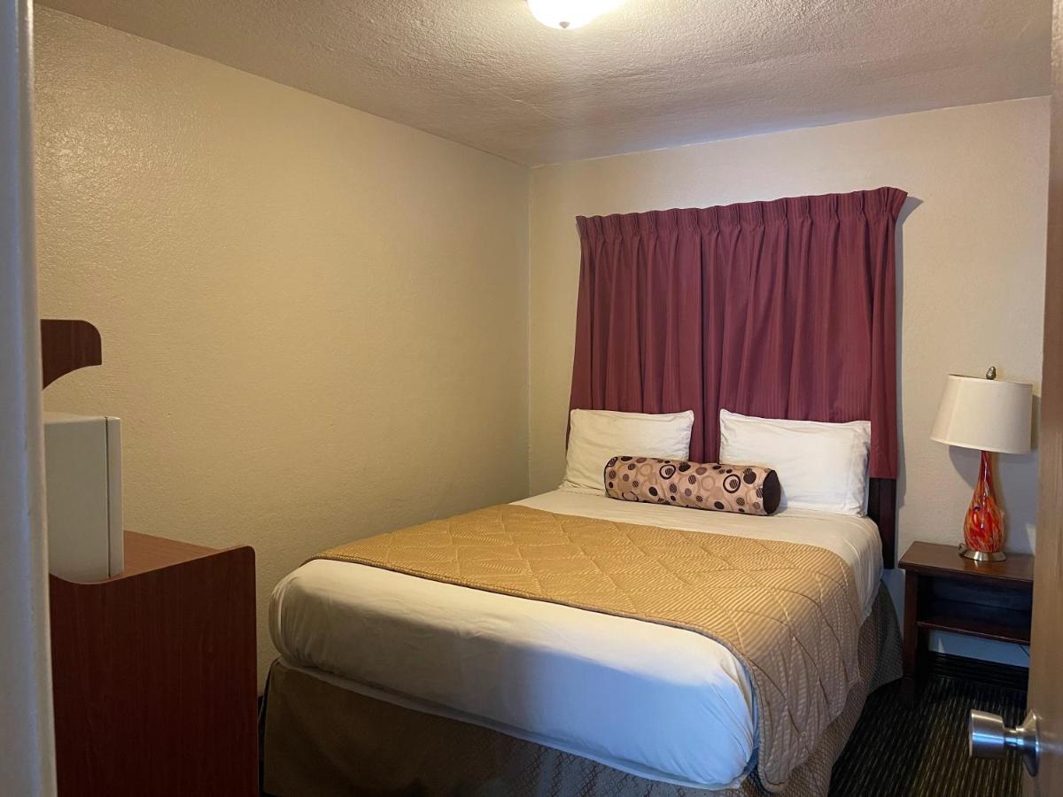 Pikes Peak Inn Manitou Springs Exterior photo
